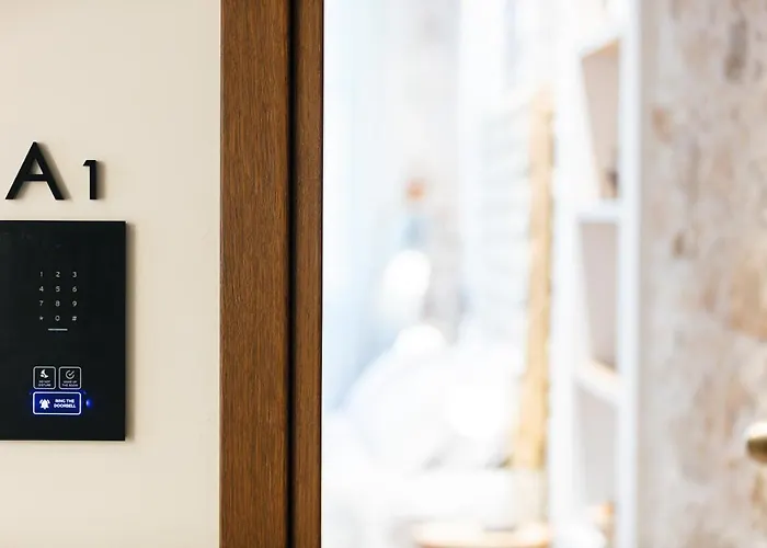 La Luna Della Loggia A1 *