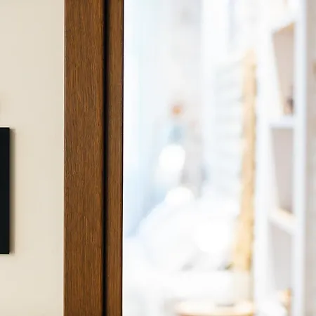 La Luna Della Loggia A1 *