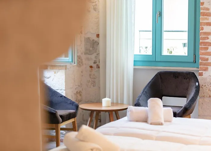 La Luna Della Loggia A1 *